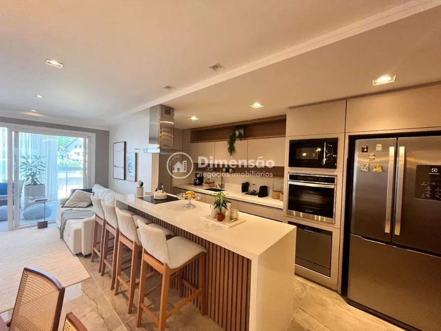 Foto 1 de Apartamento com 2 Quartos à venda, 96m² em Coqueiros, Florianópolis