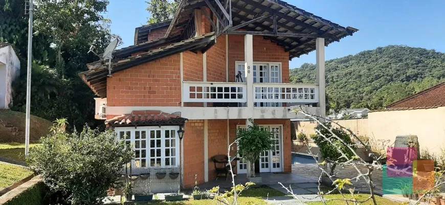Foto 1 de Casa com 3 Quartos à venda, 280m² em Glória, Joinville