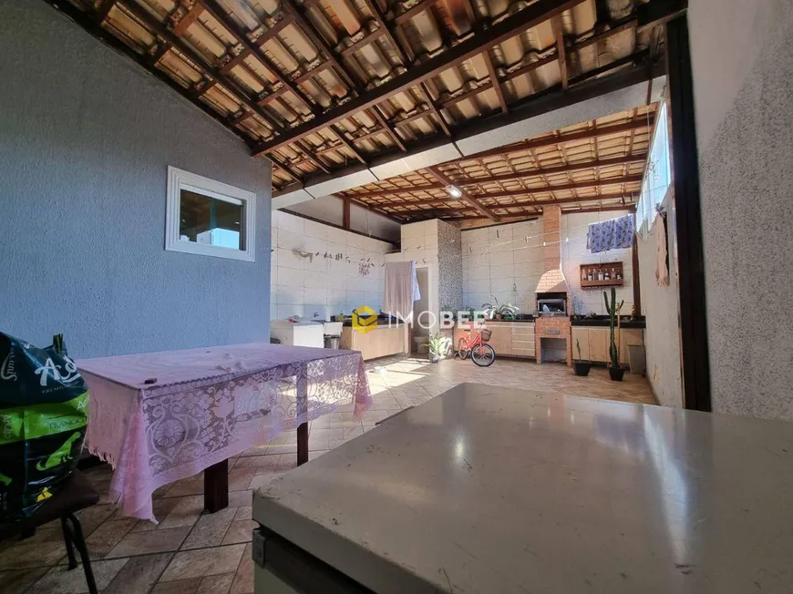 Foto 1 de Casa com 2 Quartos à venda, 70m² em Piratininga Venda Nova, Belo Horizonte