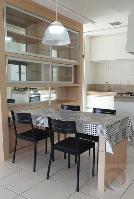 Foto 1 de Apartamento com 2 Quartos à venda, 71m² em Itacorubi, Florianópolis