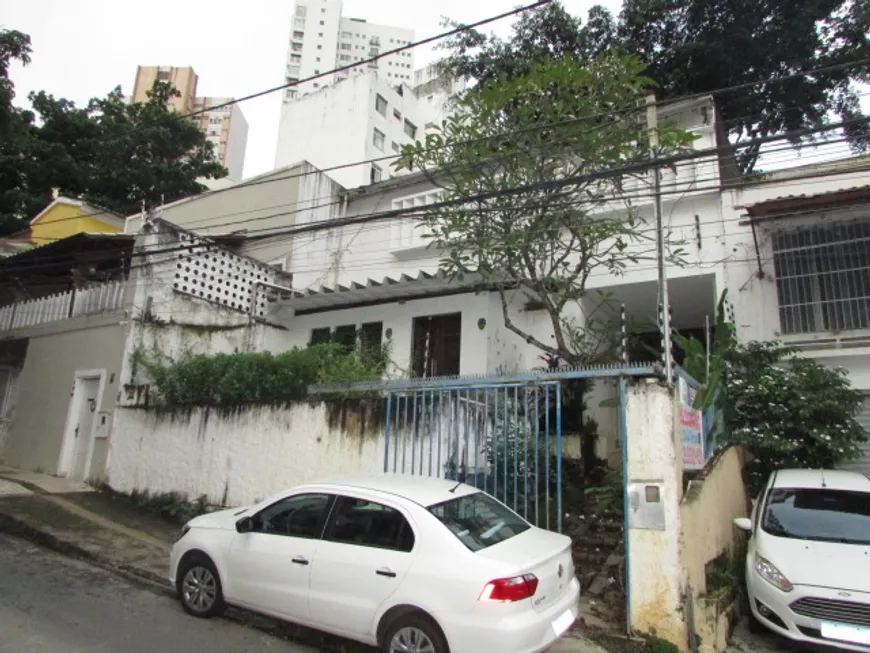 Foto 1 de Apartamento com 3 Quartos à venda, 250m² em Barra, Salvador