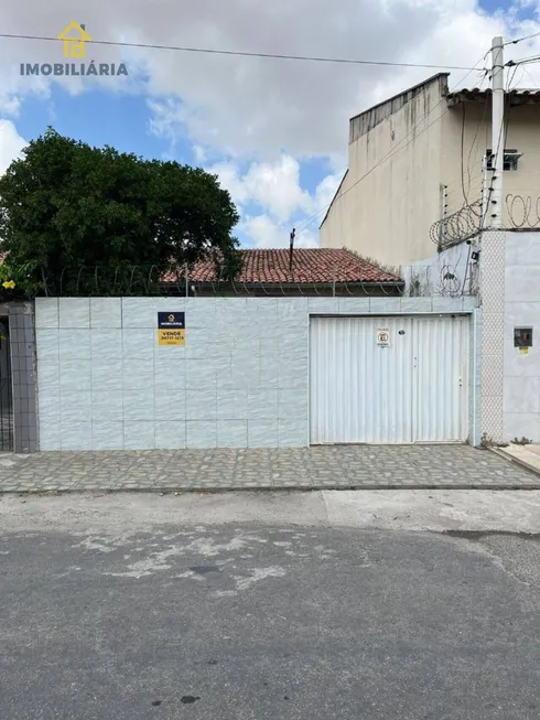 Foto 1 de Casa com 4 Quartos à venda, 95m² em Maraponga, Fortaleza