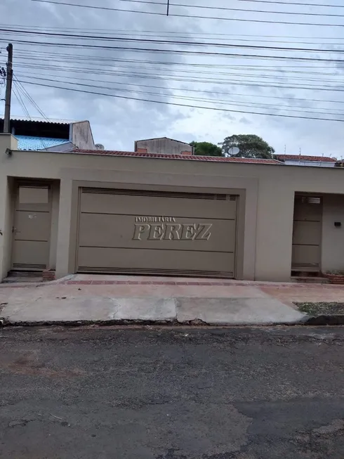 Foto 1 de Casa com 2 Quartos à venda, 179m² em Parque Residencial Joaquim Toledo Piza, Londrina