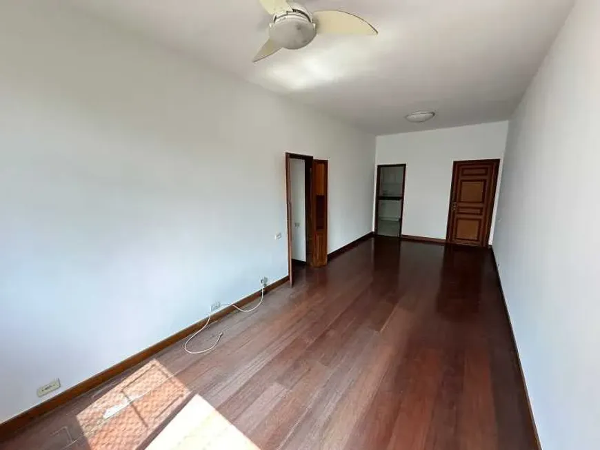 Foto 1 de Apartamento com 3 Quartos à venda, 100m² em Leblon, Rio de Janeiro