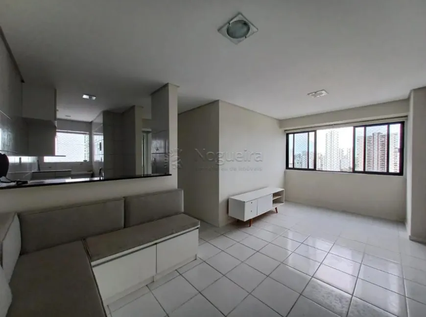 Foto 1 de Apartamento com 2 Quartos à venda, 44m² em Madalena, Recife