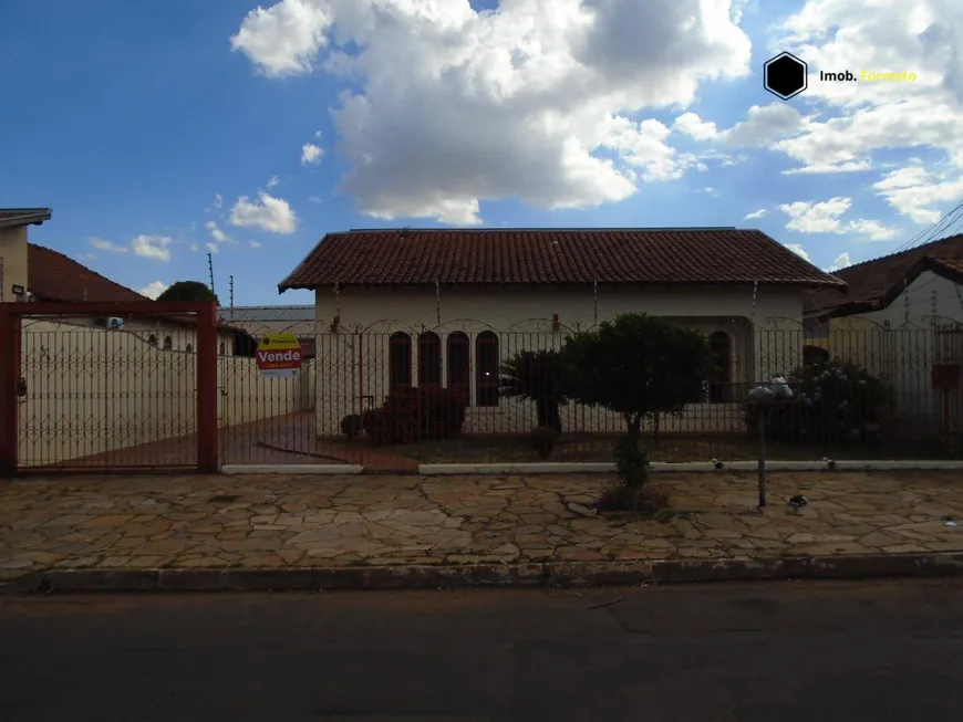 Foto 1 de Casa com 2 Quartos à venda, 250m² em Vila Progresso, Campo Grande