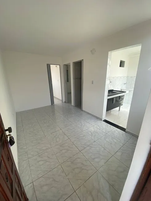 Foto 1 de Apartamento com 2 Quartos à venda, 46m² em Cohab 5, Carapicuíba