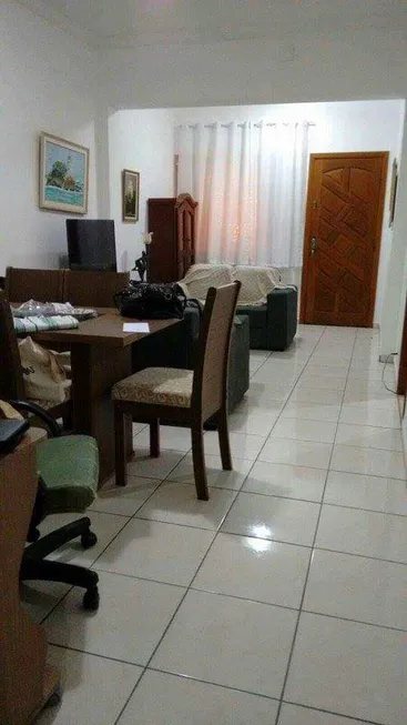 Foto 1 de Casa com 2 Quartos à venda, 120m² em Marapé, Santos