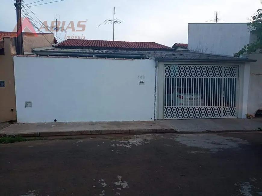 Foto 1 de Casa com 3 Quartos à venda, 100m² em Parque Residencial Maria Stella Faga, São Carlos