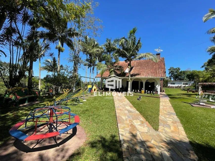 Foto 1 de Fazenda/Sítio com 4 Quartos à venda, 17297m² em Chácaras Copaco, Arujá