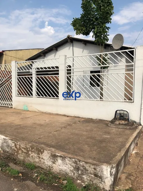 Foto 1 de Casa com 4 Quartos à venda, 250m² em CPA I, Cuiabá