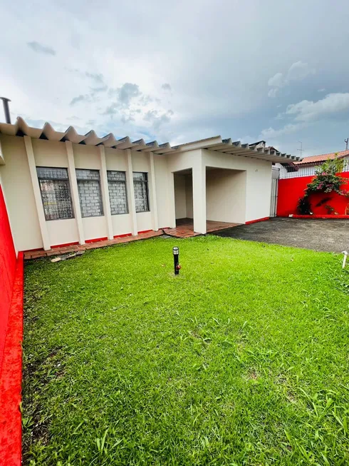 Foto 1 de Casa com 5 Quartos à venda, 183m² em Boqueirão, Curitiba