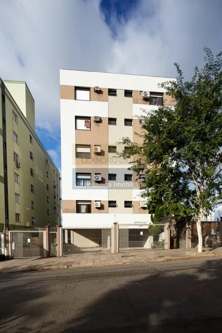 Foto 1 de Apartamento com 3 Quartos à venda, 82m² em Passo da Areia, Porto Alegre