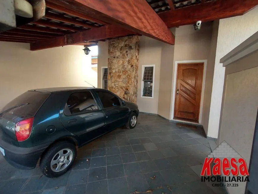 Foto 1 de Casa com 3 Quartos à venda, 245m² em Jardim Tapajós, Atibaia