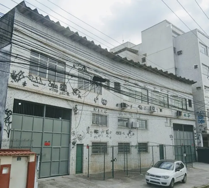 Foto 1 de Galpão/Depósito/Armazém para alugar, 1800m² em Penha, Rio de Janeiro