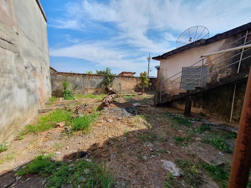 Foto 1 de Casa com 2 Quartos à venda, 360m² em Barreiro, Belo Horizonte