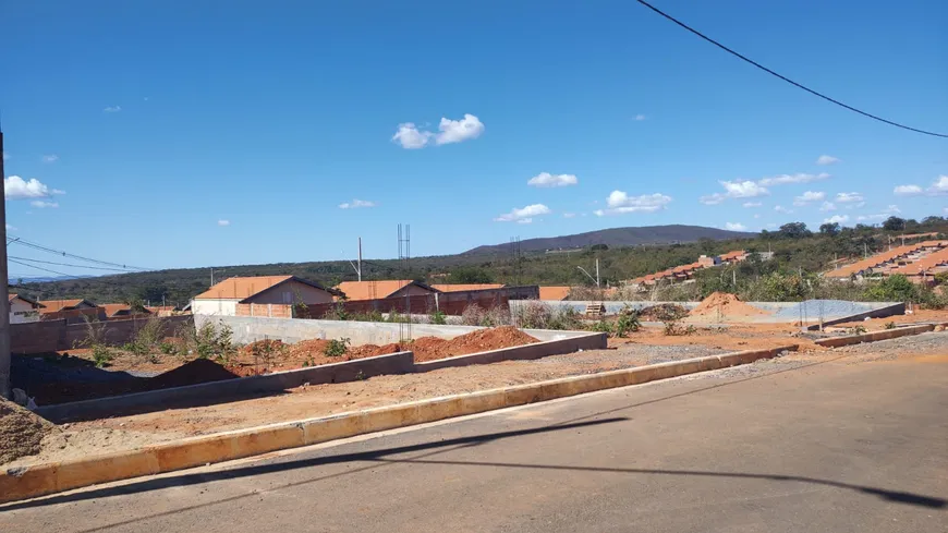 Foto 1 de Lote/Terreno à venda, 180m² em Residencial Portal dos Ipes, Montes Claros