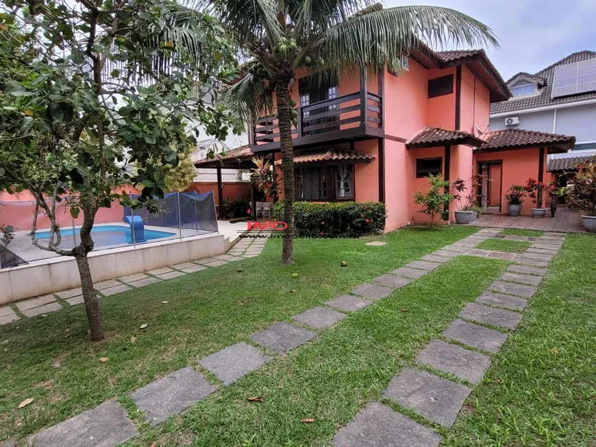 Foto 1 de Casa de Condomínio com 3 Quartos à venda, 360m² em Vargem Grande, Rio de Janeiro