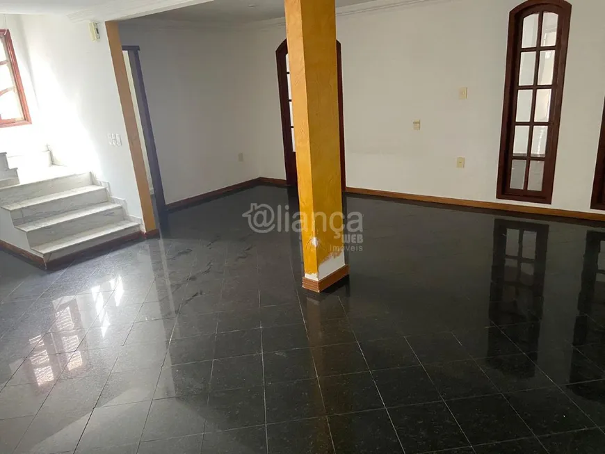 Foto 1 de Imóvel Comercial com 3 Quartos para alugar, 300m² em Cristóvão Colombo, Vila Velha