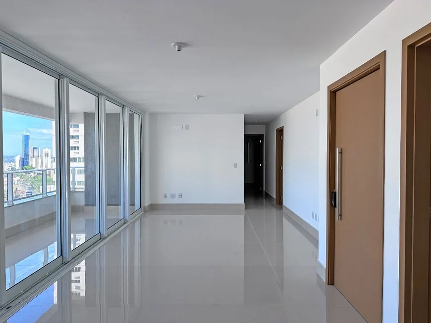 Foto 1 de Apartamento com 3 Quartos para alugar, 126m² em Setor Marista, Goiânia