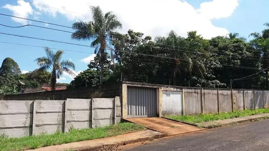 Foto 1 de Fazenda/Sítio com 3 Quartos à venda, 5000m² em Mansões Aeroporto, Uberlândia