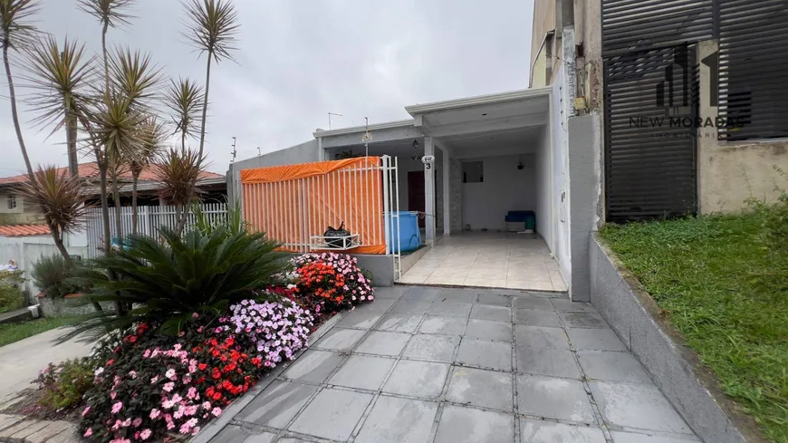 Foto 1 de Casa com 2 Quartos à venda, 82m² em Xaxim, Curitiba