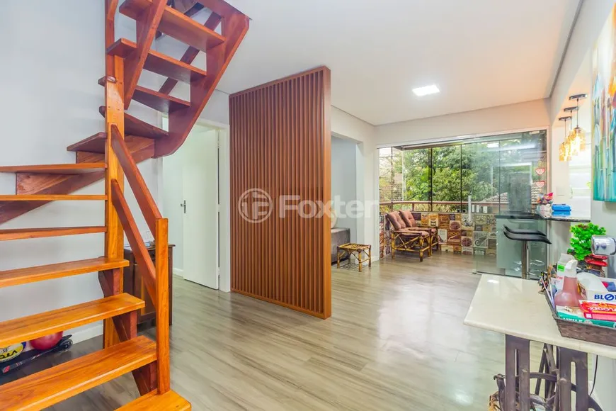 Foto 1 de Apartamento com 3 Quartos à venda, 126m² em Teresópolis, Porto Alegre