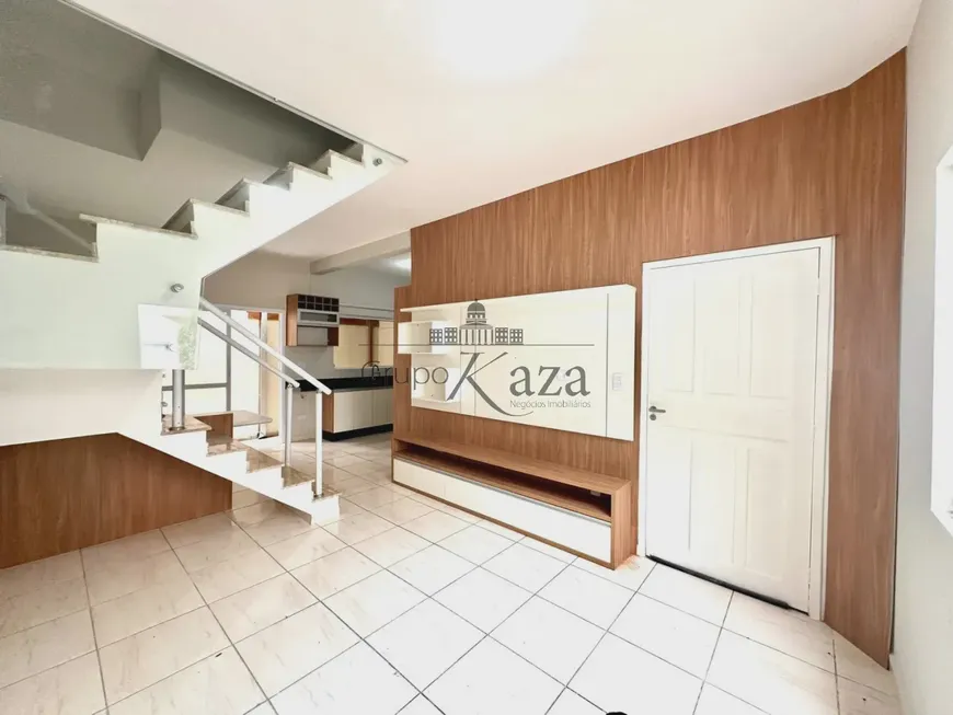 Foto 1 de Casa de Condomínio com 3 Quartos para alugar, 120m² em Chacara Sao Jose, São José dos Campos