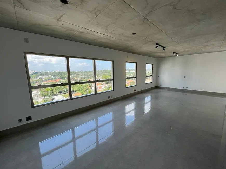 Foto 1 de Apartamento com 1 Quarto à venda, 70m² em Santo Amaro, São Paulo