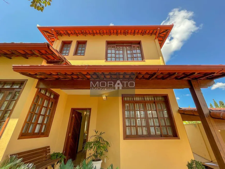 Foto 1 de Casa com 3 Quartos à venda, 320m² em Castelo, Belo Horizonte