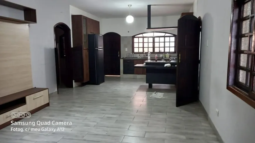Foto 1 de Casa com 2 Quartos para alugar, 200m² em Vila Flórida, Mauá