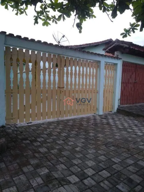 Foto 1 de Casa com 2 Quartos à venda, 100m² em Balneario Itaguai, Mongaguá