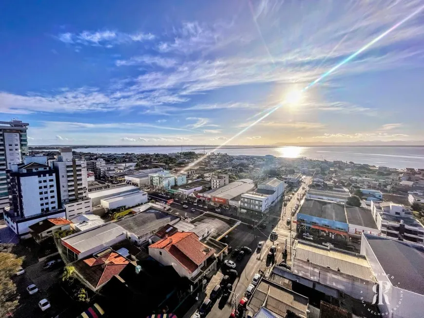 Foto 1 de Apartamento com 2 Quartos à venda, 79m² em Centro, Tramandaí