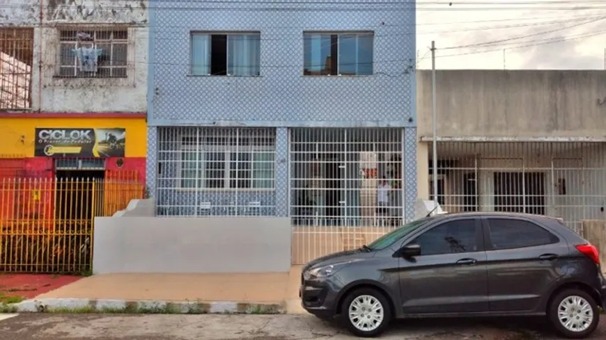 Foto 1 de Casa com 4 Quartos para venda ou aluguel, 10m² em São José, Aracaju