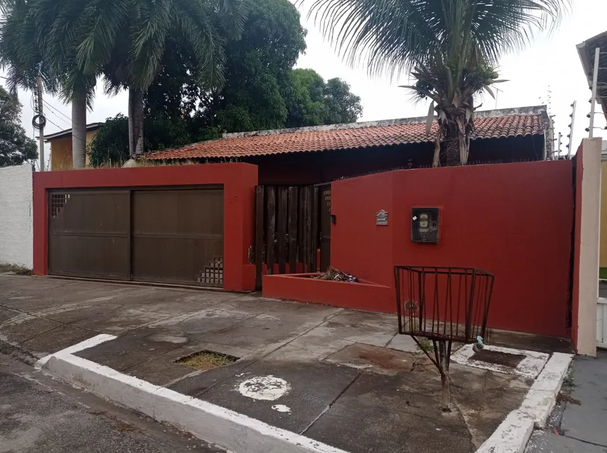 Foto 1 de Casa com 3 Quartos à venda, 400m² em Atalaia, Aracaju