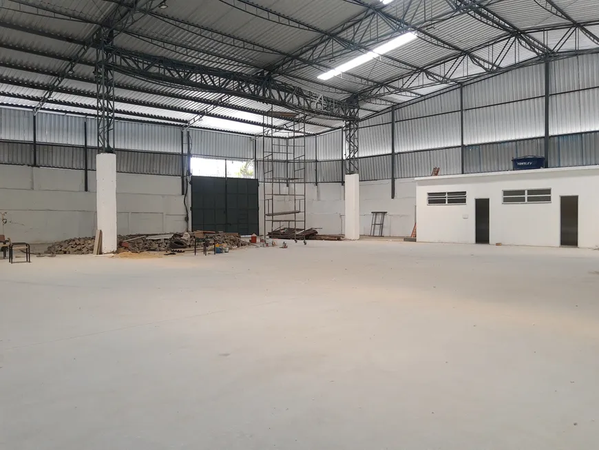 Foto 1 de Galpão/Depósito/Armazém para alugar, 800m² em Vigário Geral, Rio de Janeiro