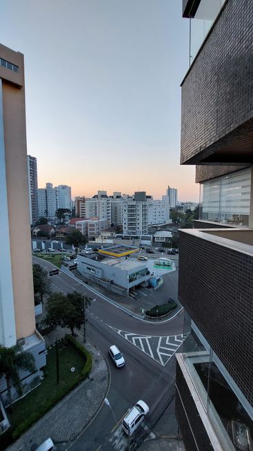Apartamento na Rua Francisco Alves Guimarães, 160, Cristo Rei em Curitiba,  por R$ 1.400/Mês - Viva Real