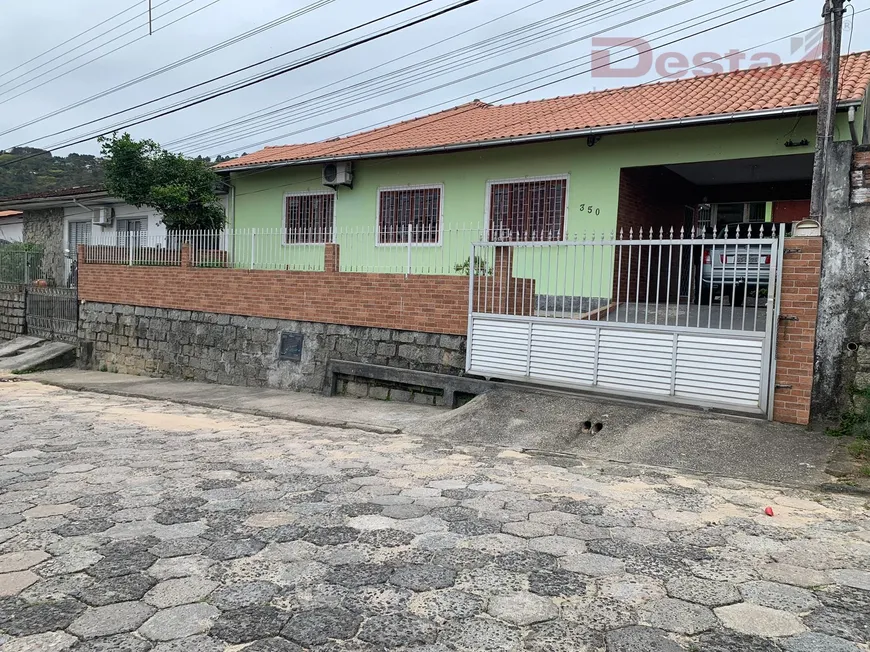 Foto 1 de Casa com 3 Quartos à venda, 175m² em Forquilhinhas, São José