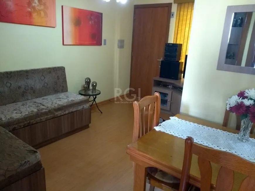 Foto 1 de Apartamento com 2 Quartos à venda, 36m² em Rubem Berta, Porto Alegre