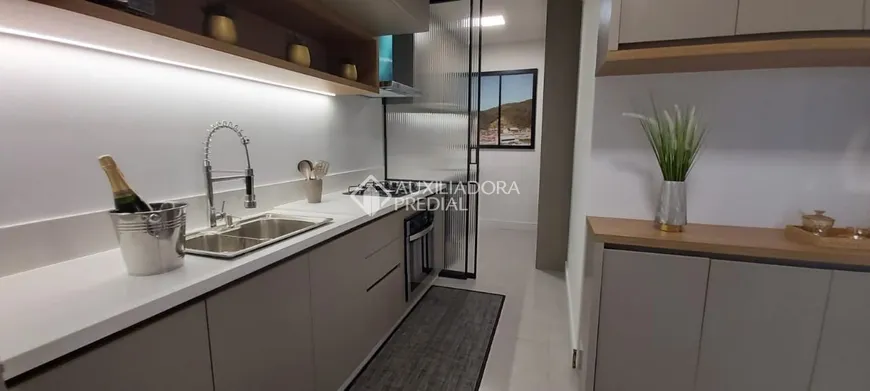 Foto 1 de Apartamento com 3 Quartos à venda, 80m² em Cedros, Camboriú