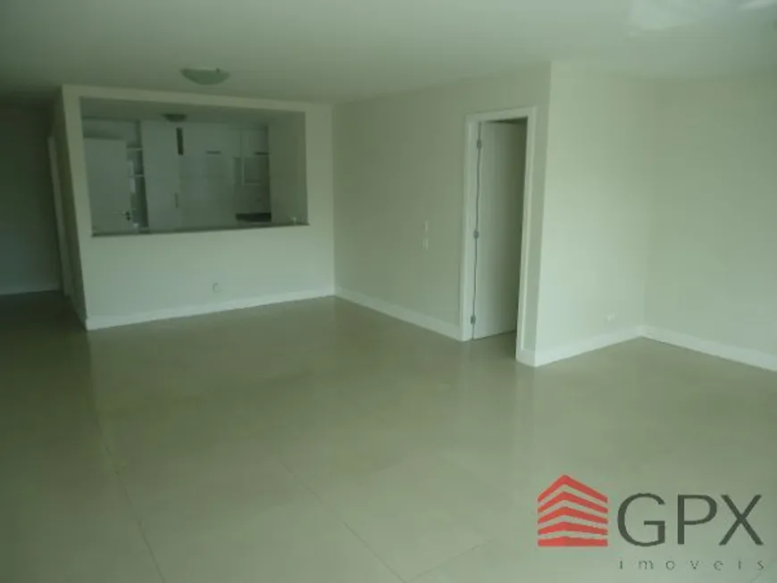 Foto 1 de Apartamento com 3 Quartos à venda, 130m² em Barra da Tijuca, Rio de Janeiro