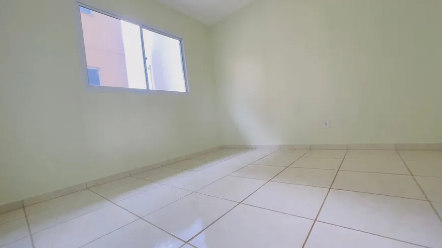 Foto 1 de Apartamento com 2 Quartos à venda, 50m² em Ypiranga, Valparaíso de Goiás