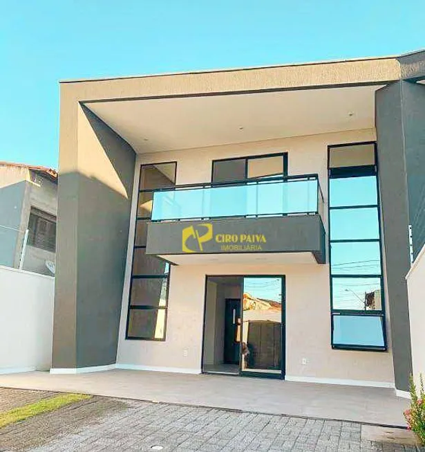 Foto 1 de Casa com 4 Quartos à venda, 166m² em Cajazeiras, Fortaleza