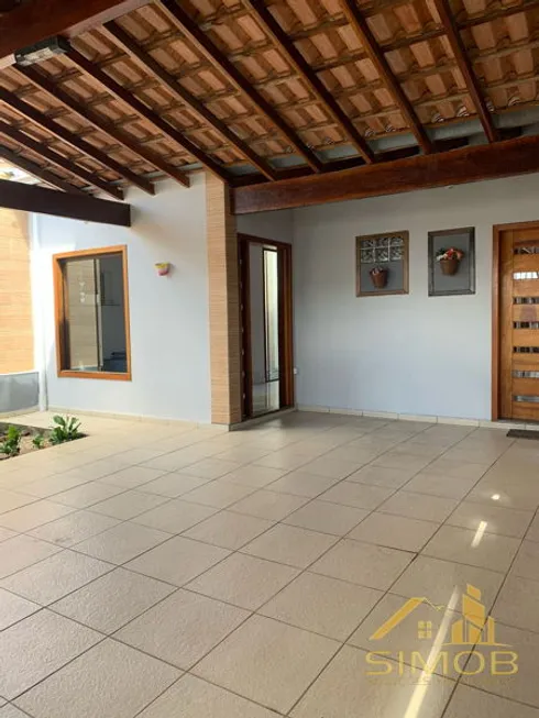 Foto 1 de Casa com 4 Quartos para alugar, 200m² em Água Preta, Pindamonhangaba