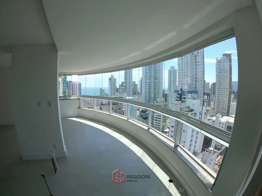 Foto 1 de Apartamento com 3 Quartos à venda, 97m² em Centro, Balneário Camboriú