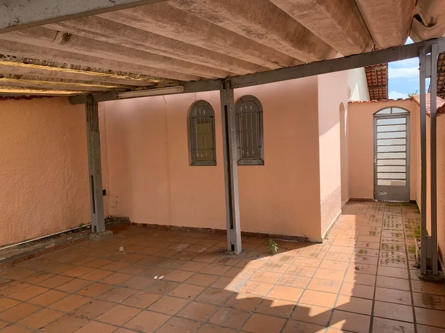 Foto 1 de Casa com 3 Quartos à venda, 80m² em Vila Lavínia, Mogi das Cruzes