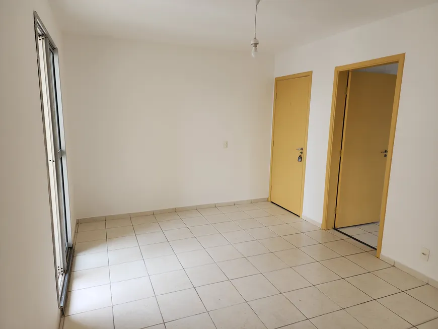 Foto 1 de Apartamento com 3 Quartos à venda, 78m² em Jardim Maria Inês, Aparecida de Goiânia