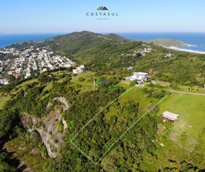 Foto 1 de Lote/Terreno à venda, 2257m² em Praia da Silveira, Garopaba