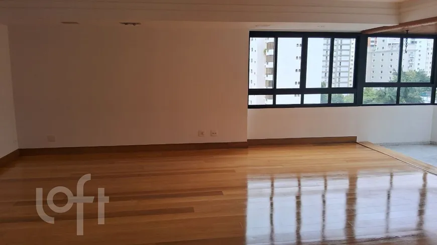 Foto 1 de Apartamento com 3 Quartos à venda, 213m² em Moema, São Paulo