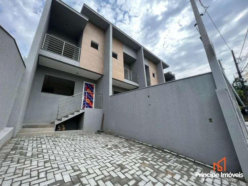 Foto 1 de Casa com 2 Quartos à venda, 105m² em Floresta, Joinville